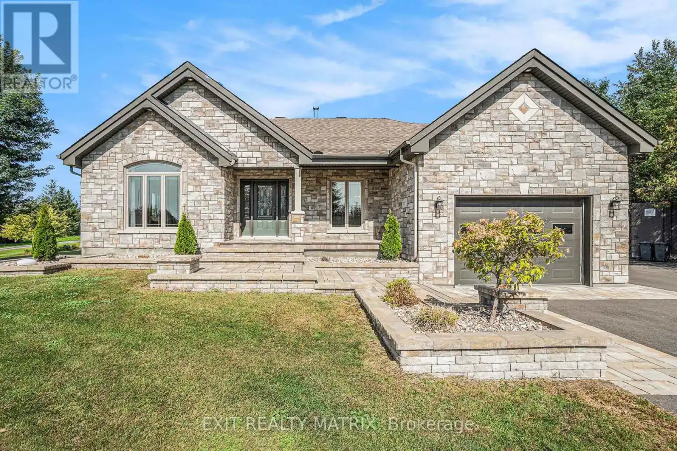 6560 COUNTY RD 17 Road, Alfred and Plantagenet