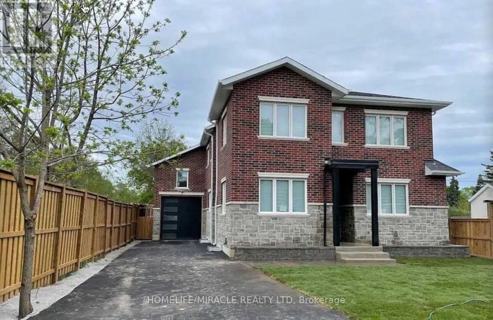 1103 Orchard Road, Mississauga (Lakeview)