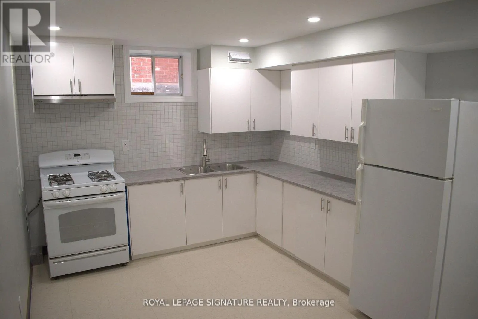 709 Upper Paradise Road Unit Bsmt, Hamilton (Gilkson)