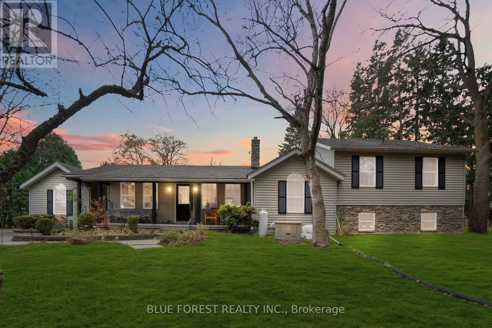 4396 Wellington Road 32, Cambridge