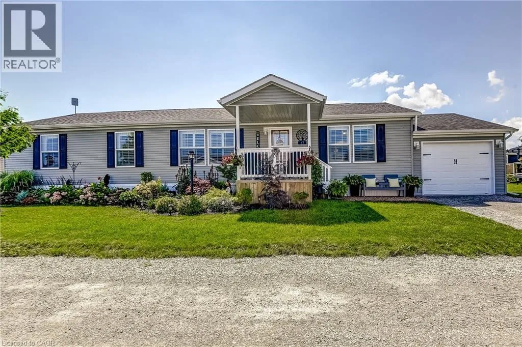 17 SILVER ASPEN Drive, Selkirk