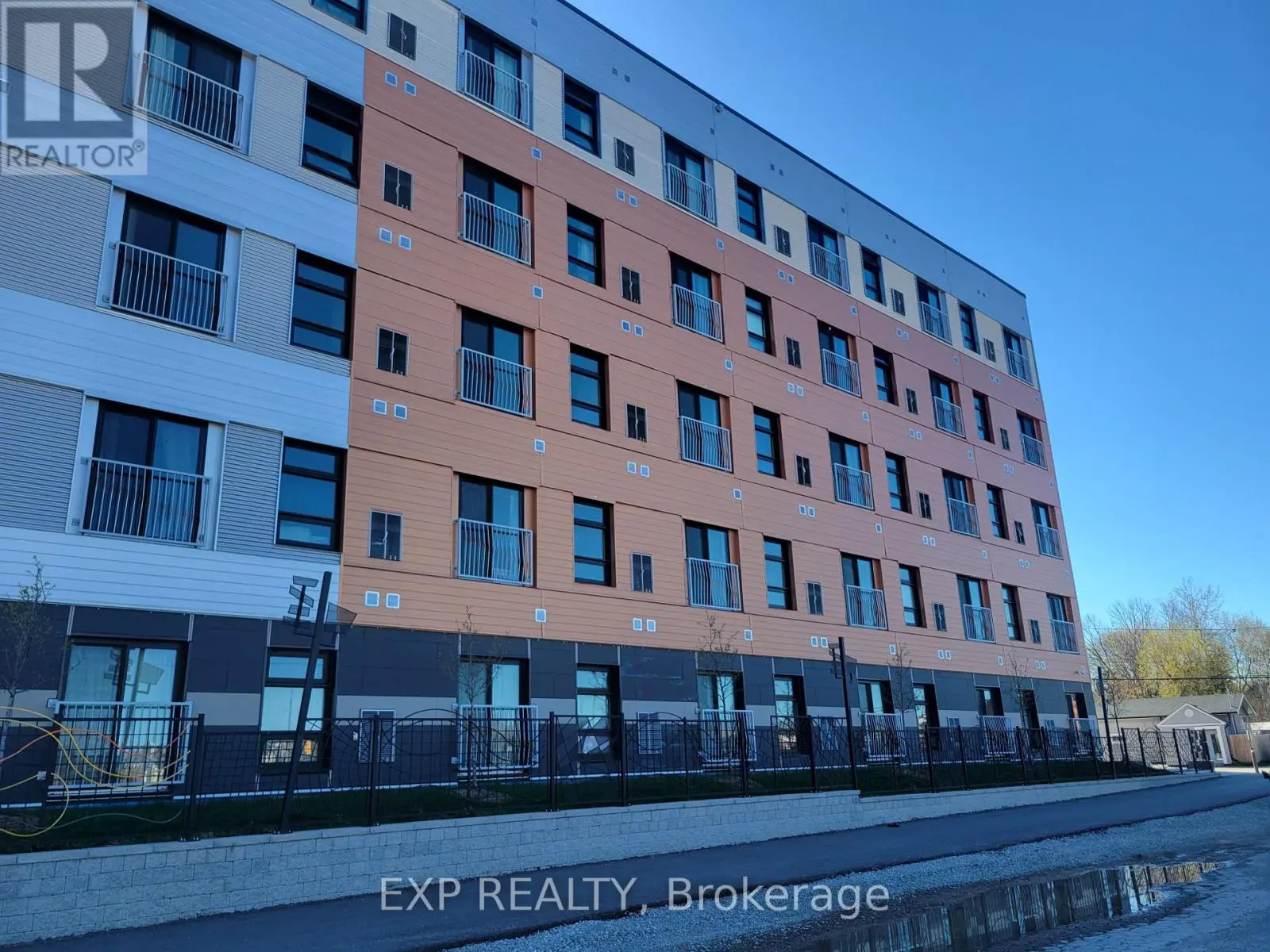 75 Barrie Road Unit 106, Orillia