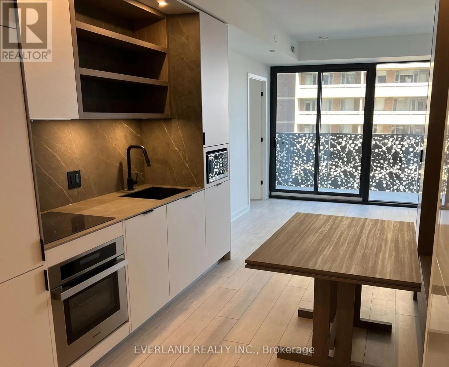 55 Charles Street East Unit 2201, Toronto (Church-Yonge Corridor)