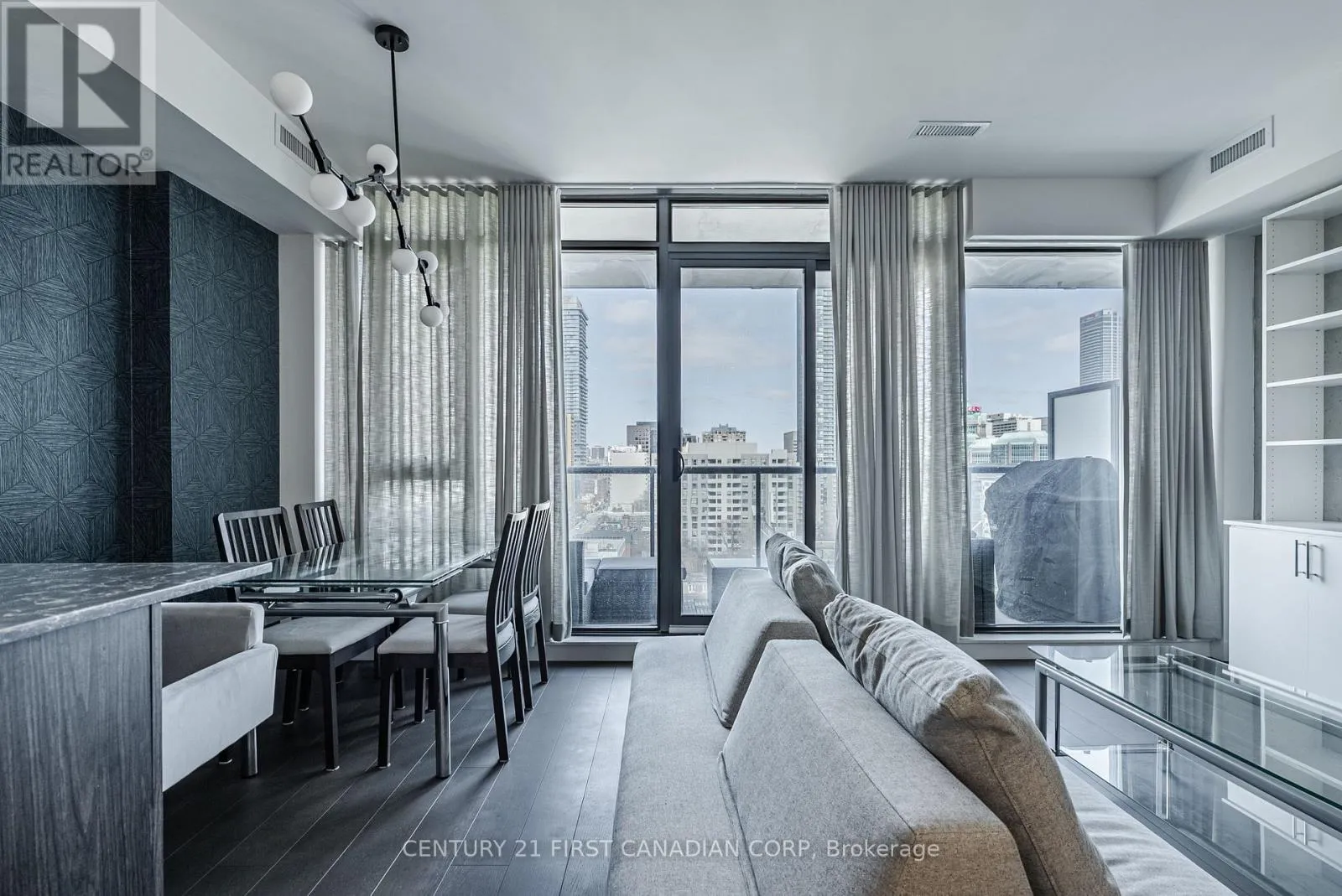 81 Wellesley Street East Unit 1405, Toronto (Church-Yonge Corridor)