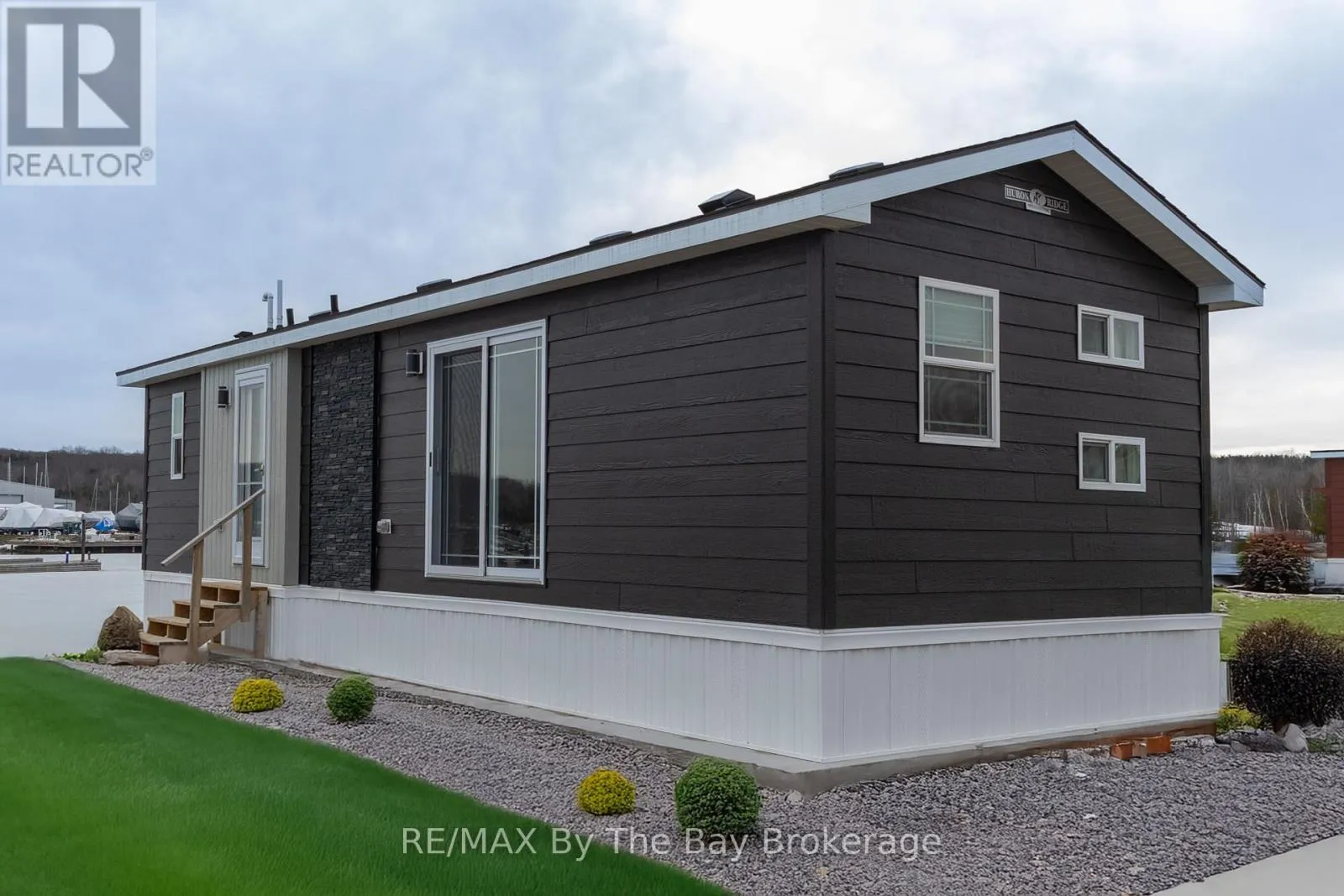 3282 Ogdens Beach Road Unit 62, Midland