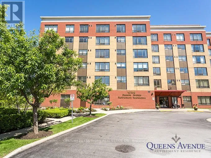 1056 Queens Avenue Unit 510, Oakville (CP College Park)