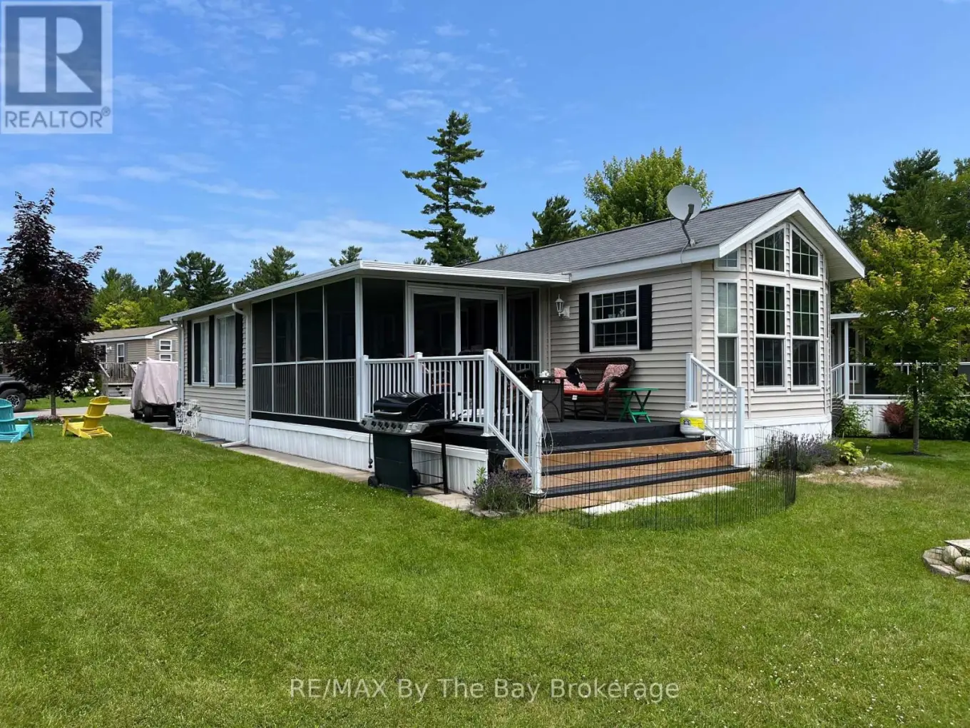 15 Kenora Trail, Wasaga Beach