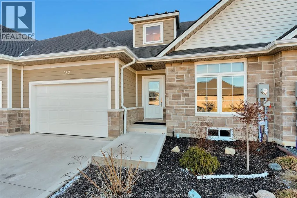 239 LIVINGSTONE Crescent, Amherstburg