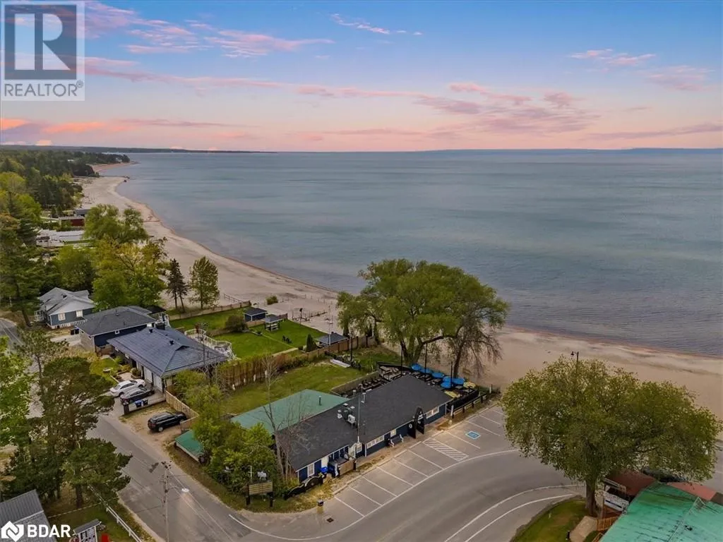 369 BALM BEACH Road West, Tiny