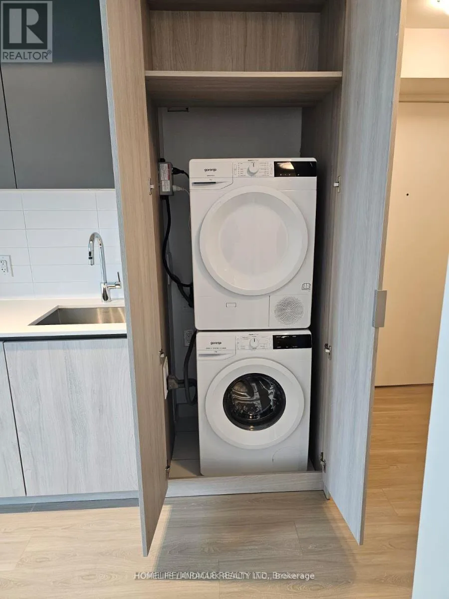 8 Widmer Street Unit 3501, Toronto (Waterfront Communities)
