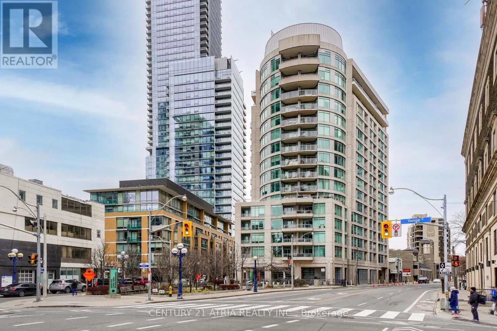 8 Scollard Street Unit 1209, Toronto (Annex)