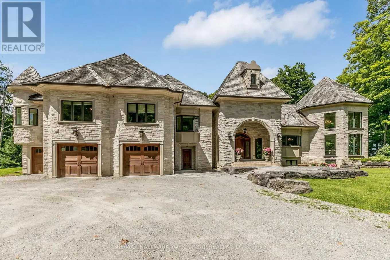 1865 Davis Drive West, King