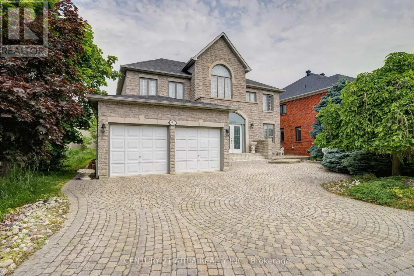 92 Springbrook Drive, Richmond Hill (Langstaff)