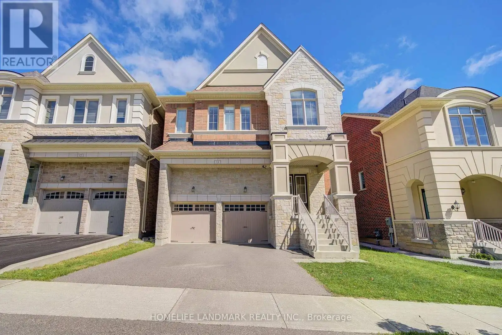 14 Love Court, Richmond Hill (Bayview Hill)