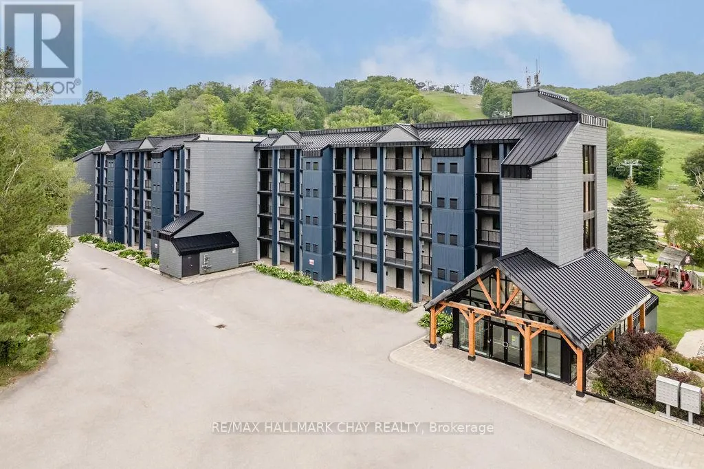 80 Horseshoe Boulevard Unit 307, Oro-Medonte (Horseshoe Valley)
