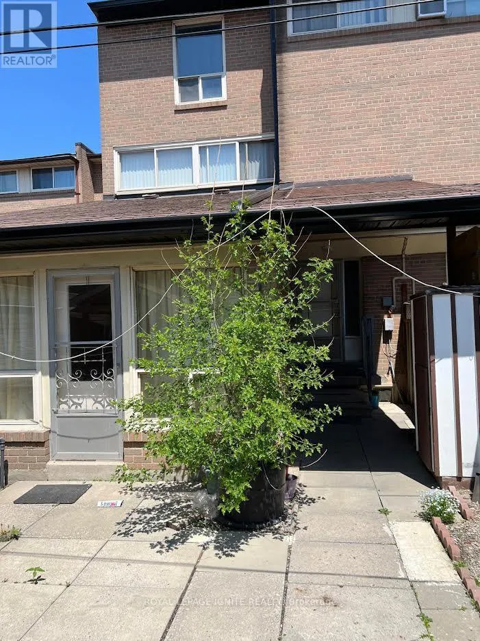 248 John Garland Boulevard Unit 85, Toronto (West Humber-Clairville)