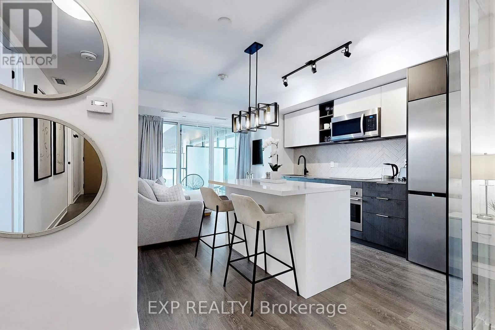 36 Zorra Street Unit 330, Toronto (Islington-City Centre West)