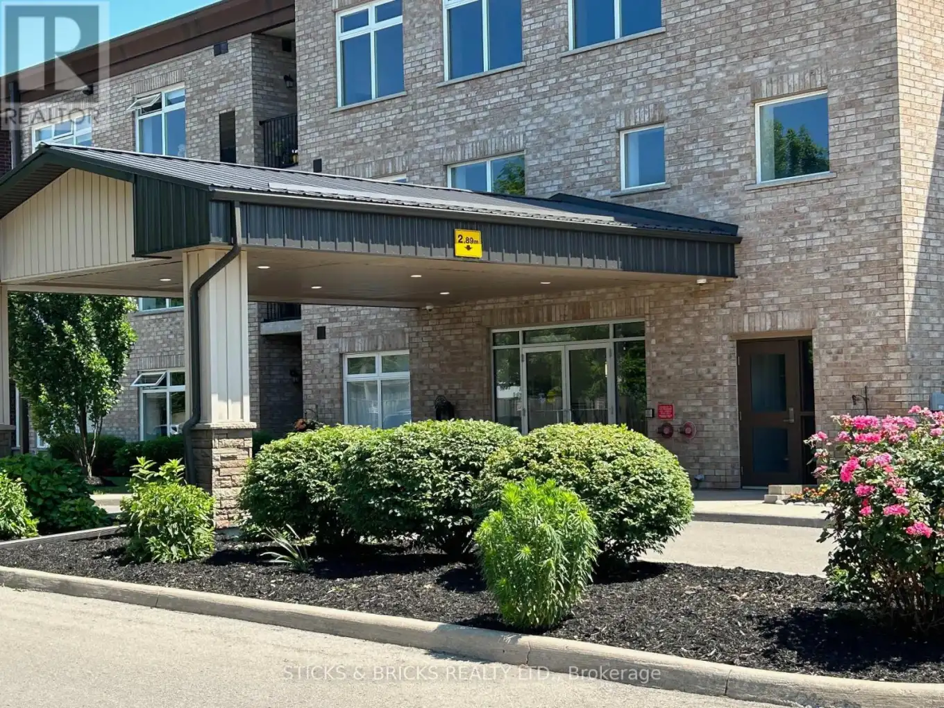 4644 PETTIT Avenue Unit 111, Niagara Falls (Morrison)