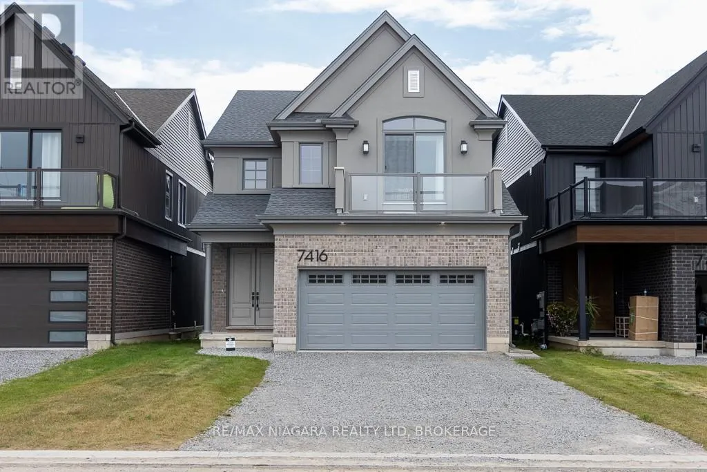 7416 Parkside Road Unit Upper, Niagara Falls (Brown)