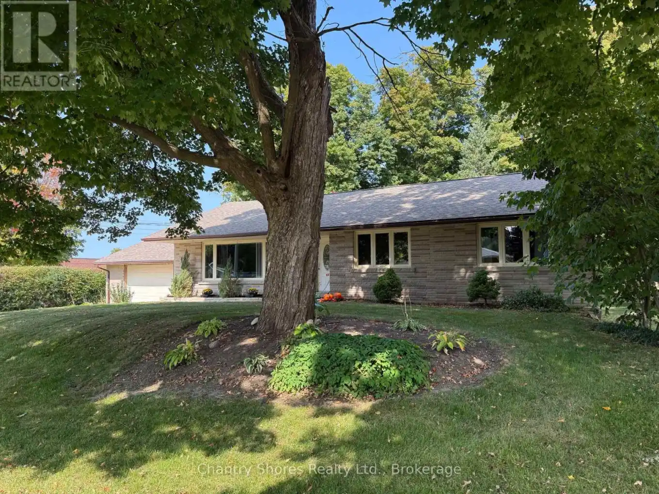 647 Eugenie Street East, Saugeen Shores