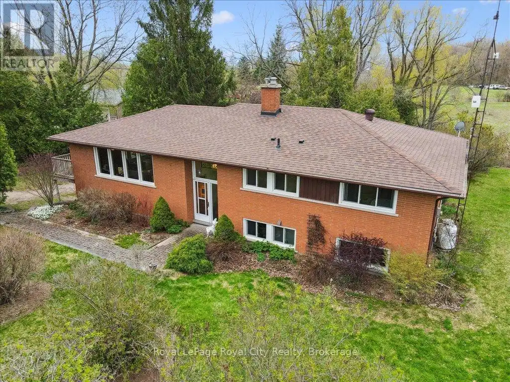 4540 20 Sideroad North, Puslinch