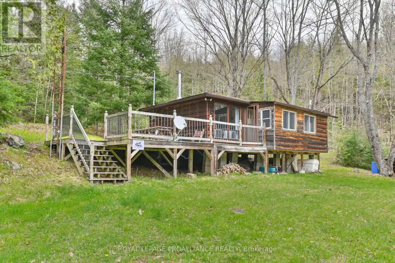 2611 River Road, North Frontenac (Frontenac North)