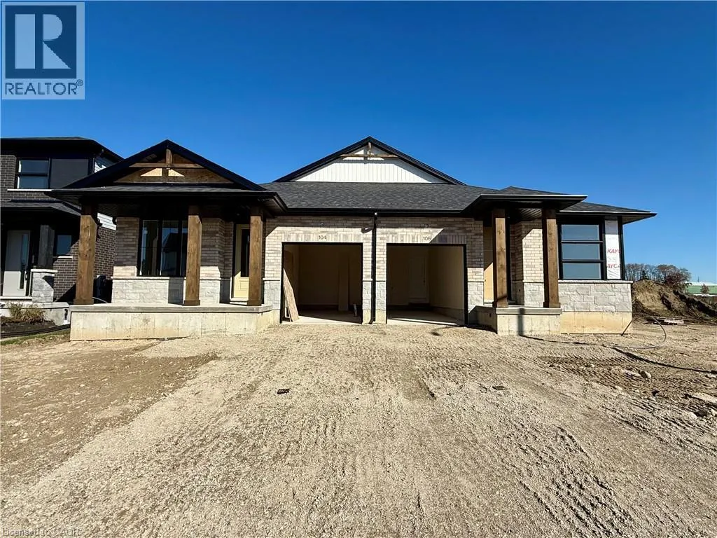 104 THACKERAY Way, Harriston
