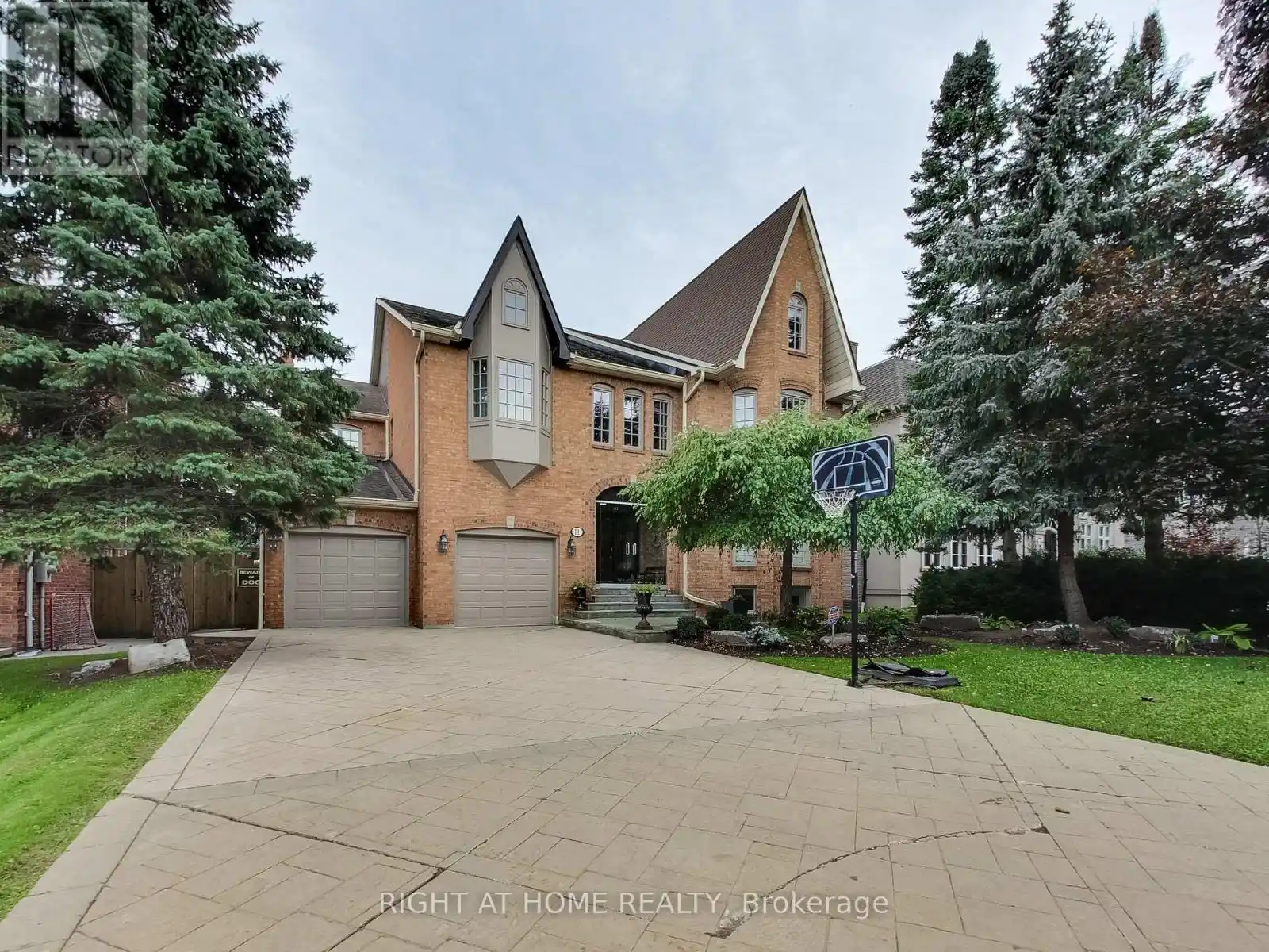 11 York Road, Toronto (Bridle Path-Sunnybrook-York Mills)
