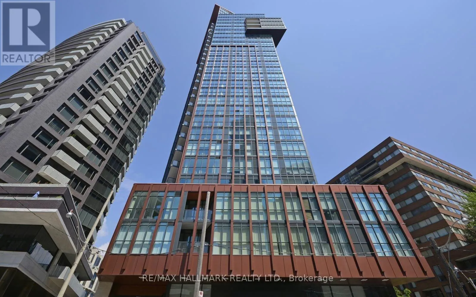 32 Davenport Road Unit 901, Toronto (Annex)