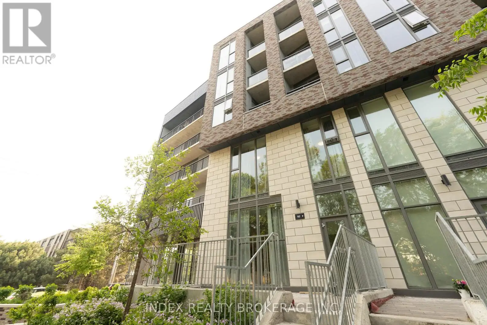 92 Glen Everest Road, Toronto (Birchcliffe-Cliffside)