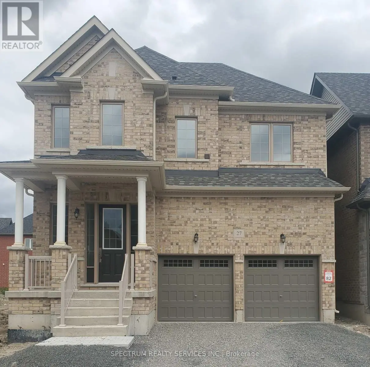 27 ROGERSON Street East, Clarington (Newcastle)