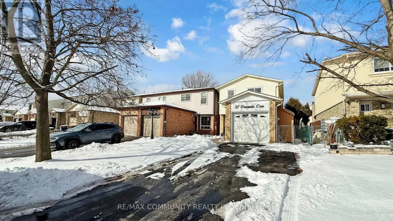 27 Granada Crescent, Toronto (Rouge)