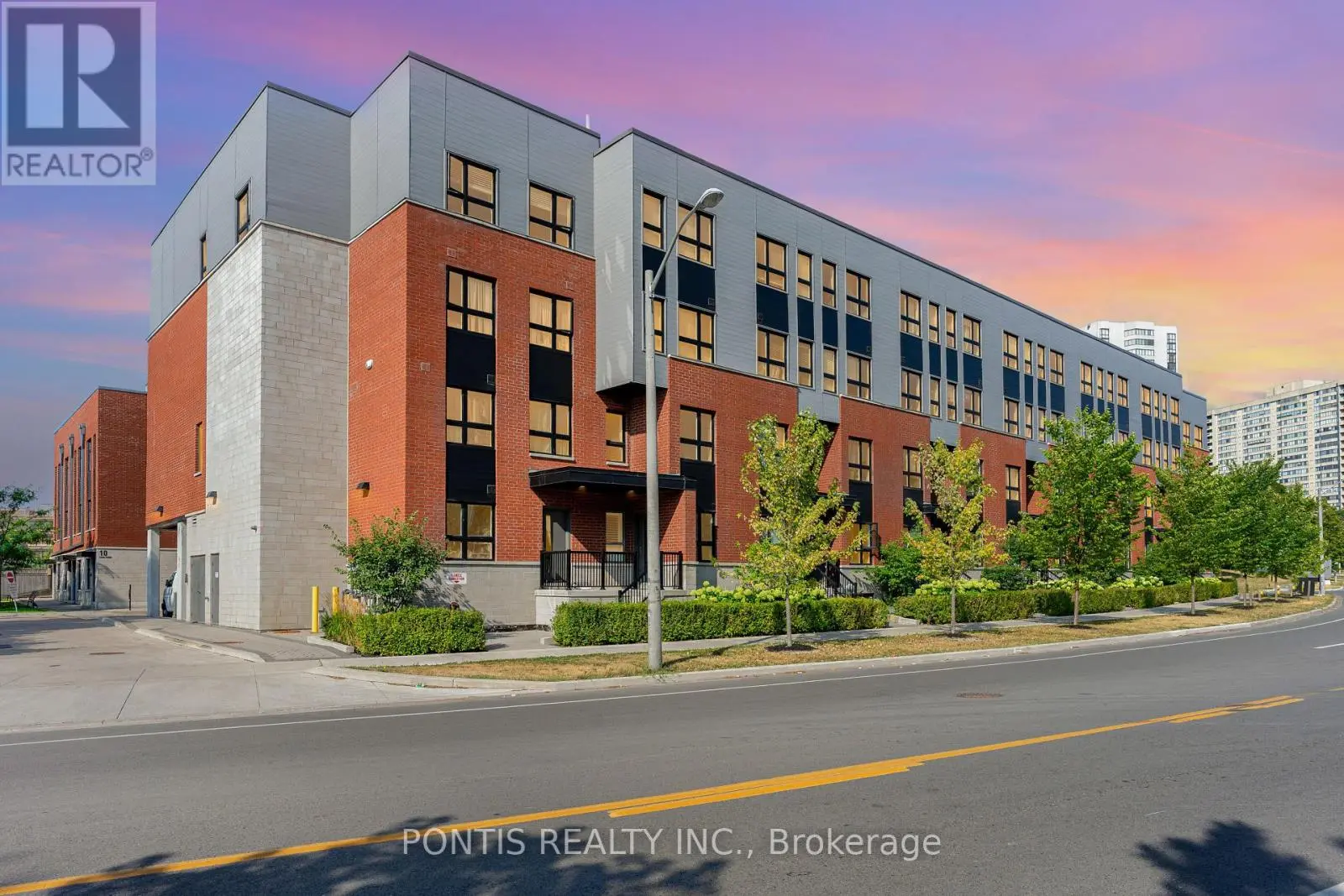 2100 Bridletowne Circle Unit 330, Toronto (L’Amoreaux)
