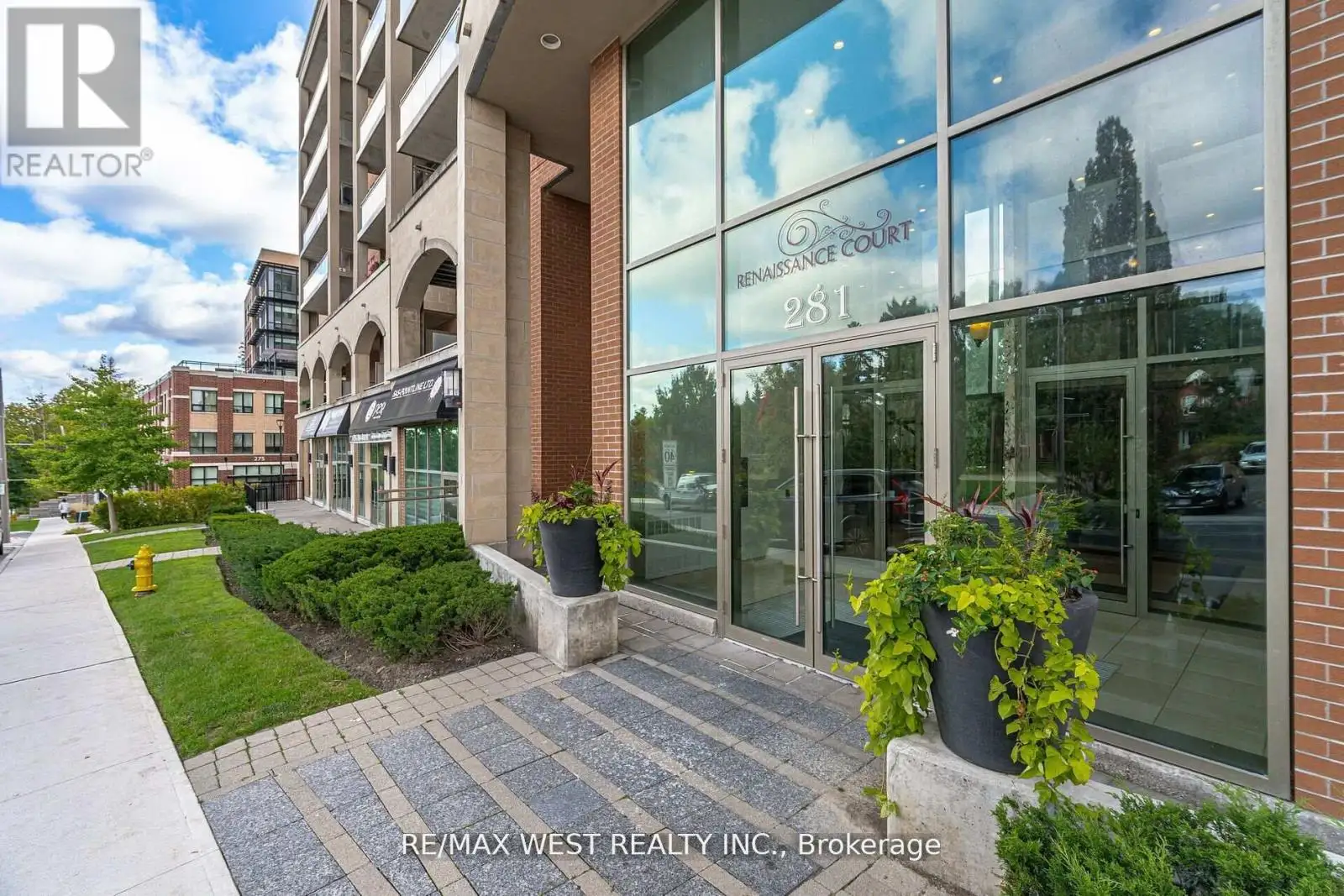 281 Woodbridge Avenue Unit 509, Vaughan (West Woodbridge)