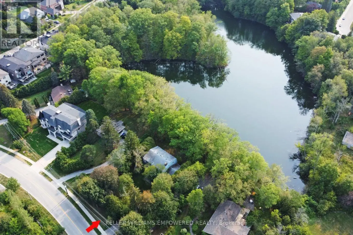 16 Bayview Park Lane, Richmond Hill (Oak Ridges Lake Wilcox)