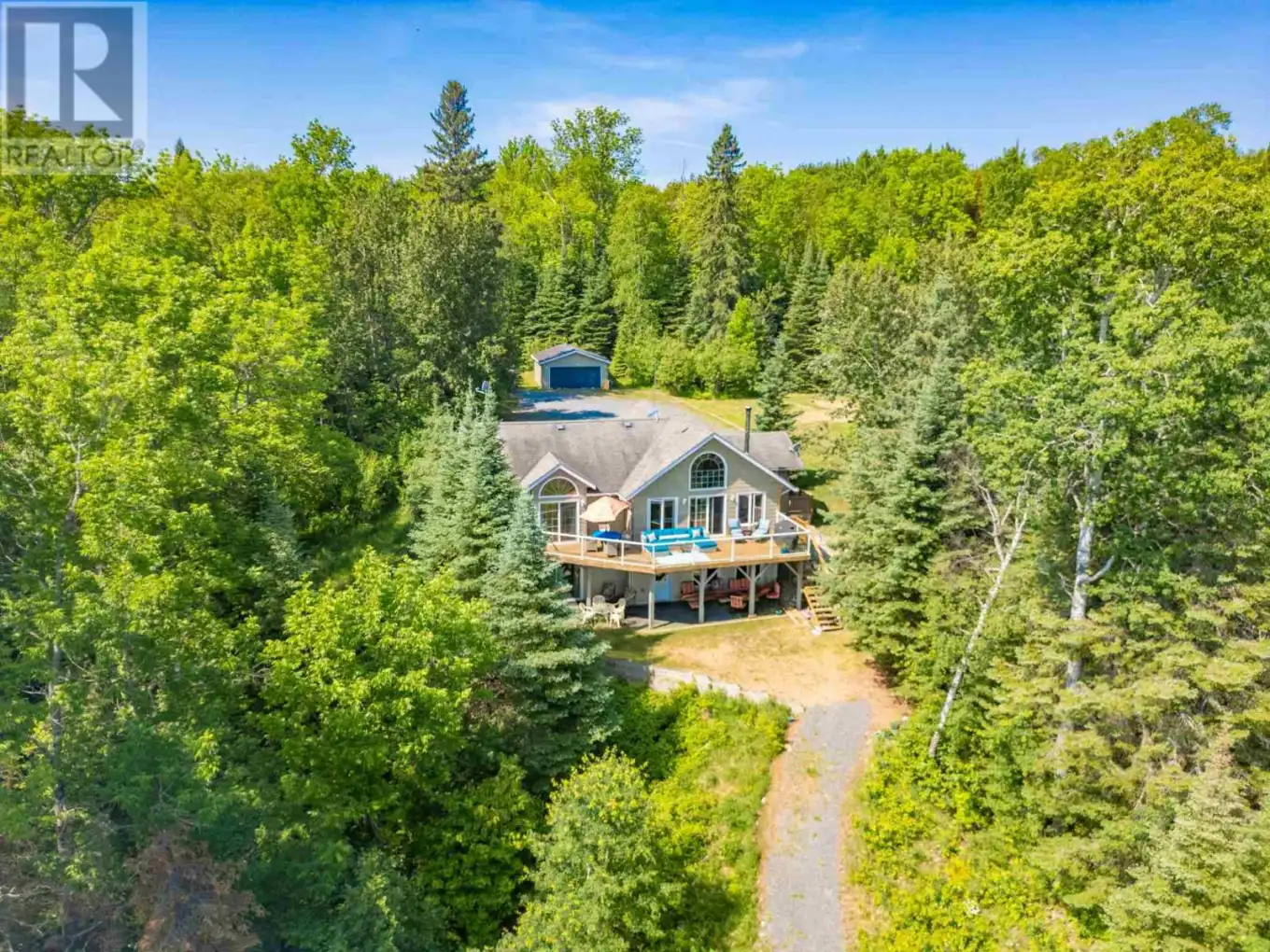 5 Bedroom Single Family in Kenora