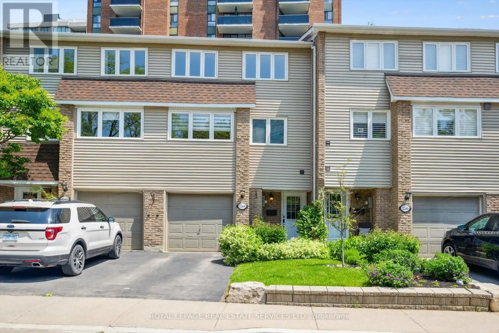 2244 Marine Drive, Oakville (BR Bronte)