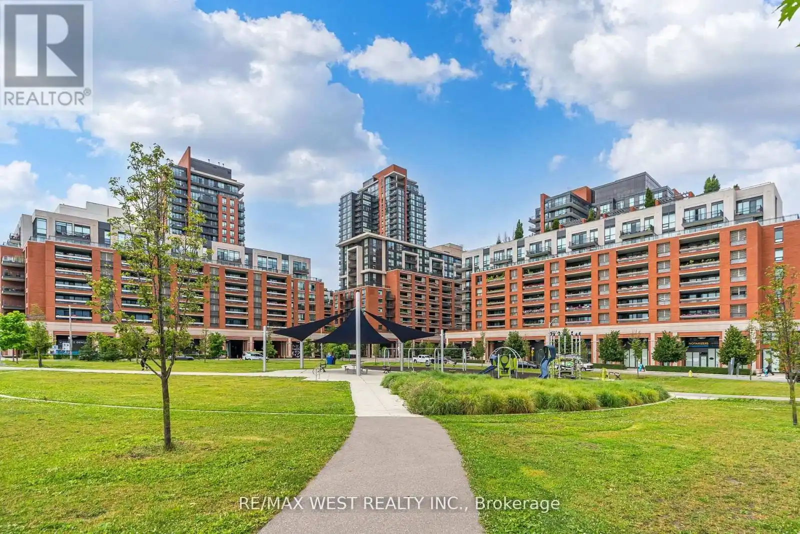 830 Lawrence Avenue Unit 803, Toronto (Yorkdale-Glen Park)