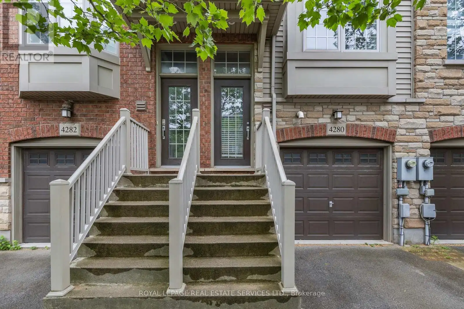 4280 Ingram Common, Burlington (Shoreacres)