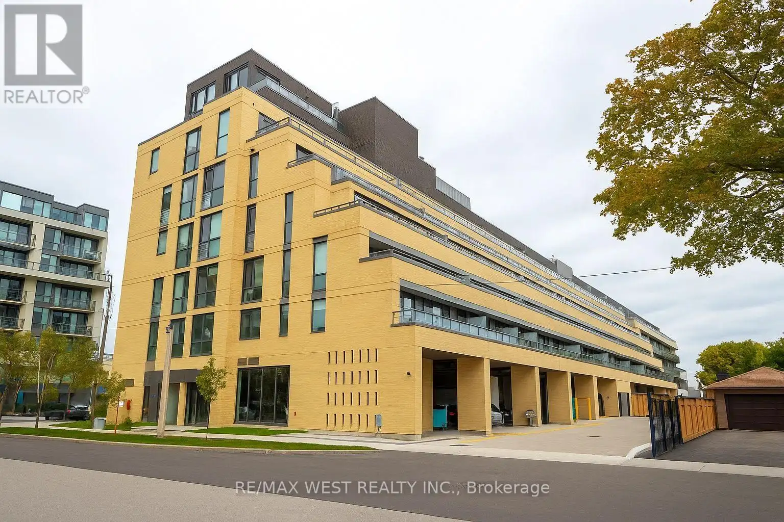 6 Chartwell Road Unit 307, Toronto (Stonegate-Queensway)