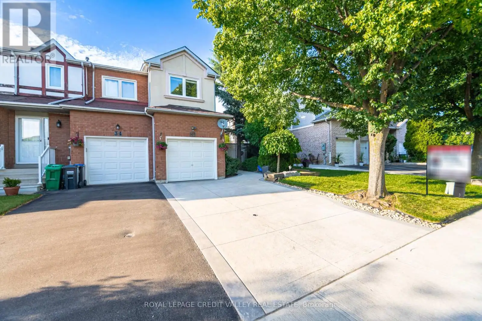 32 Millstone Drive, Brampton (Fletcher’s Creek South)