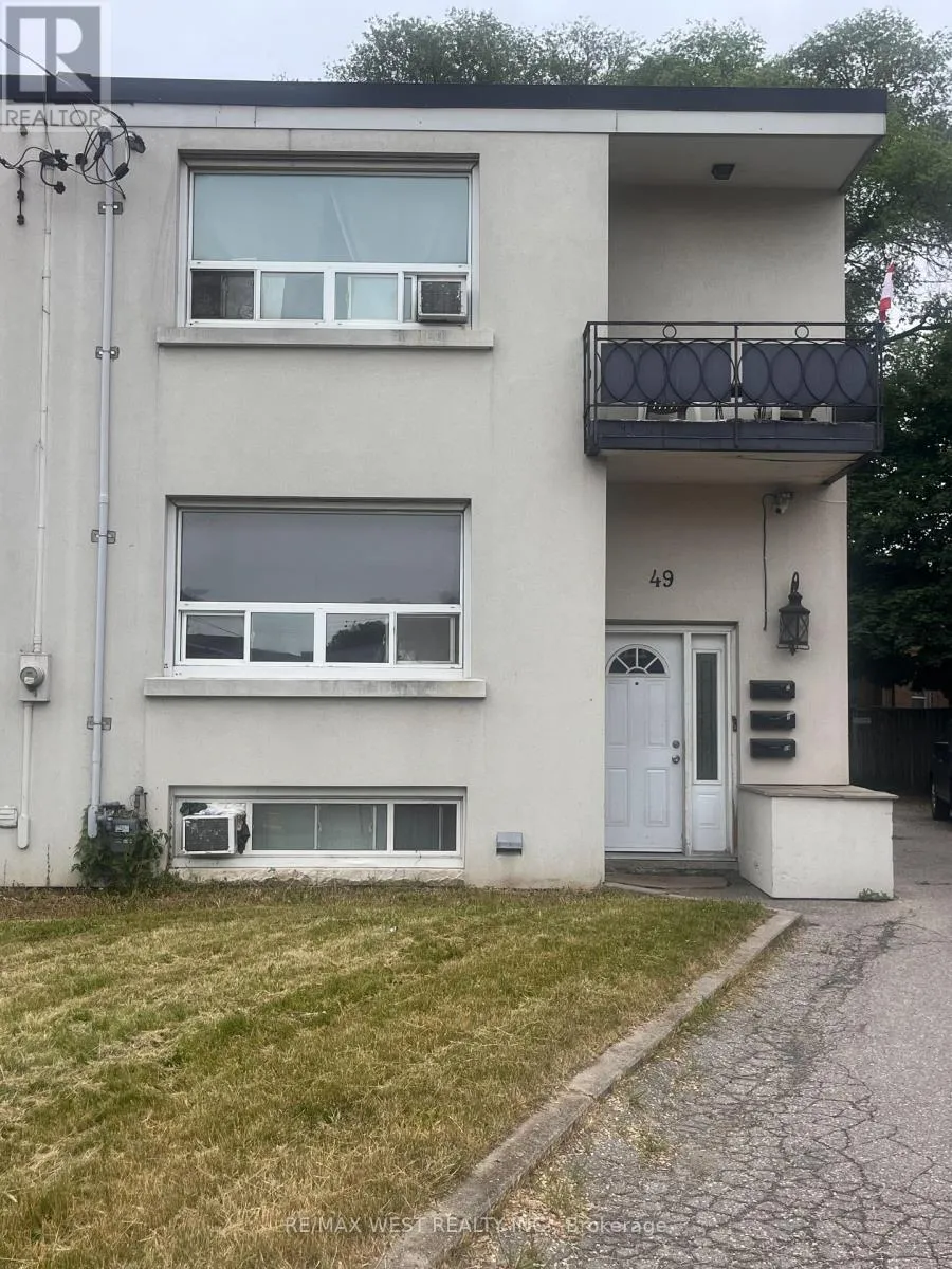 49 Penhurst Avenue, Toronto (Stonegate-Queensway)