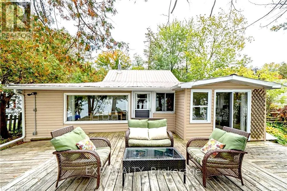 108 Oak Lake Road, Quinte West (Sidney Ward)