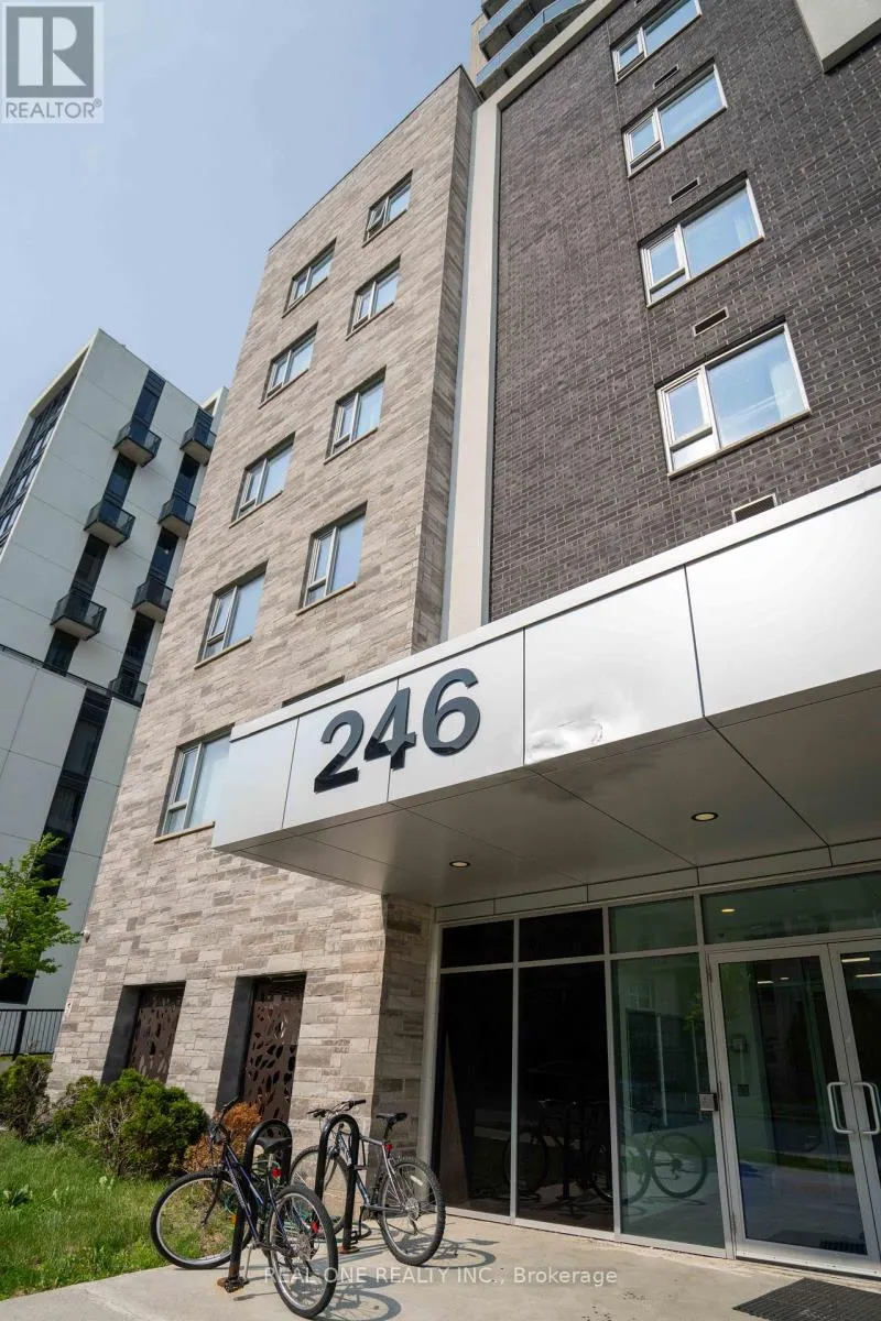 246 Lester Street Unit 902, Waterloo