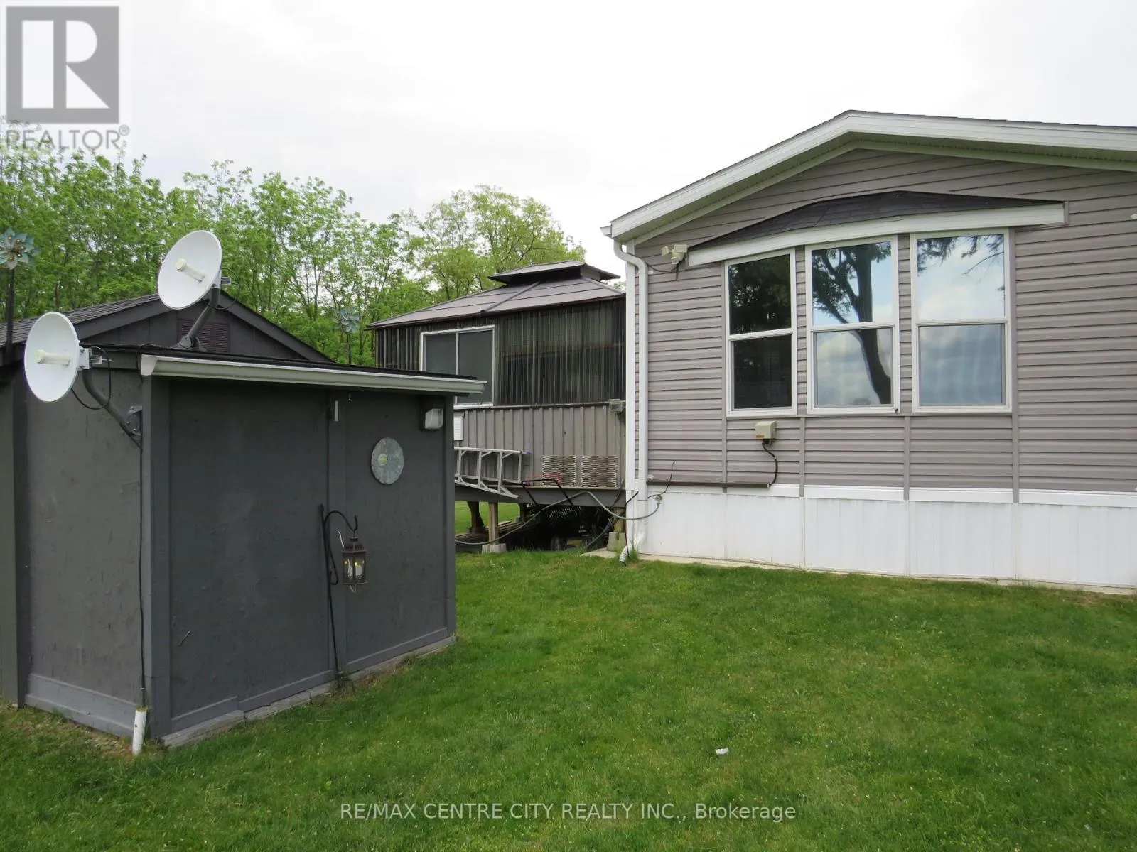 15895 Longwoods Road Unit 106, Chatham-Kent (Bothwell)
