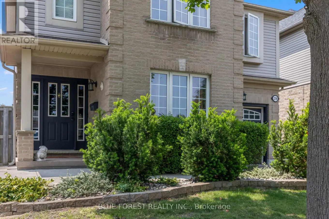 258 South Leaksdale Circle, London South (South U)