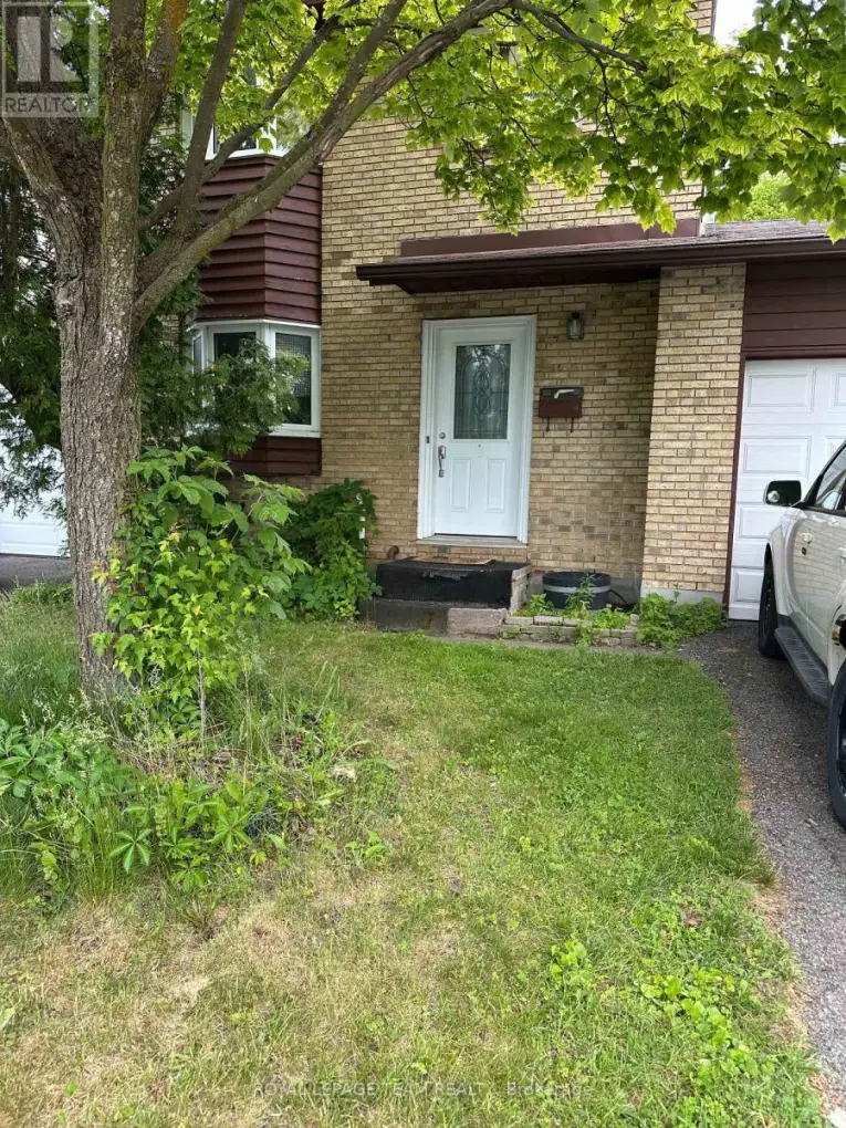 322 Des Epinettes Avenue, Ottawa