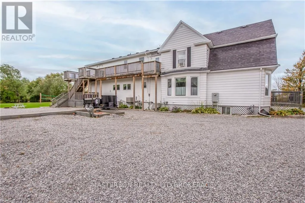 9268 Lundys Lane, Niagara Falls (Forestview)
