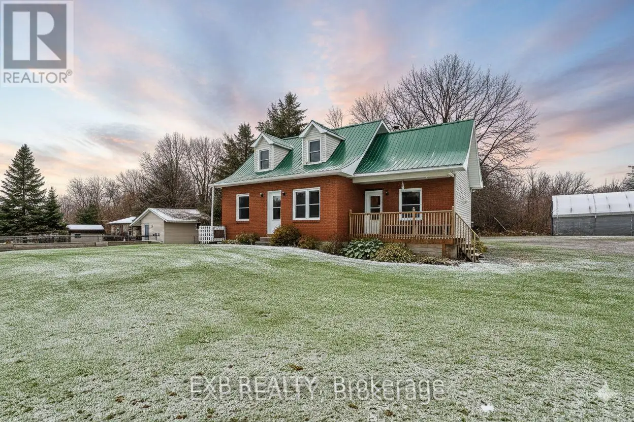 7800 34 Highway, Champlain