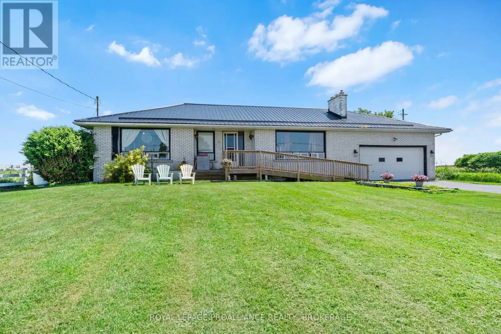631 Highway 96, Frontenac Islands (The Islands)